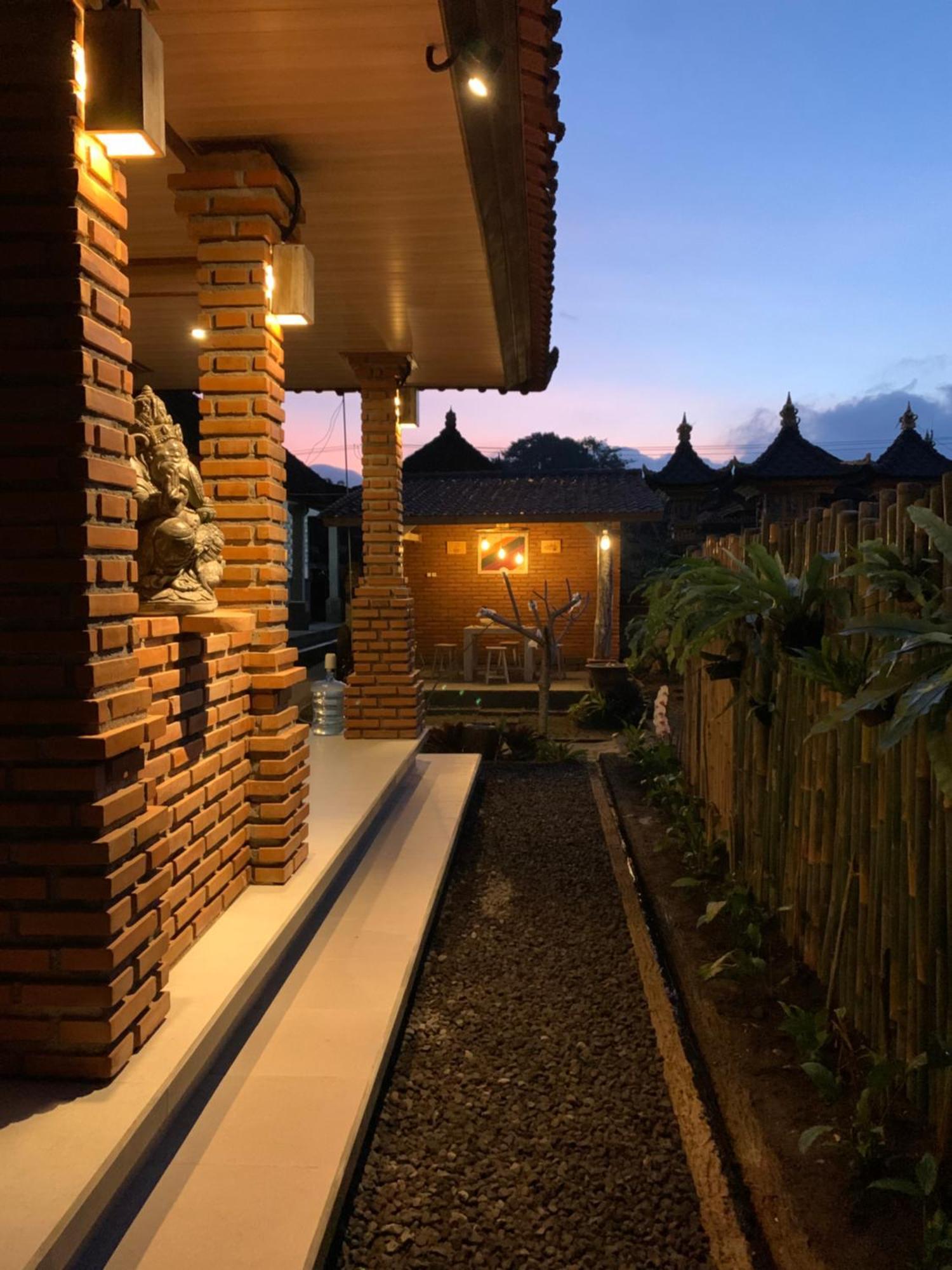 Ambara Guest House Tampaksiring Exterior photo