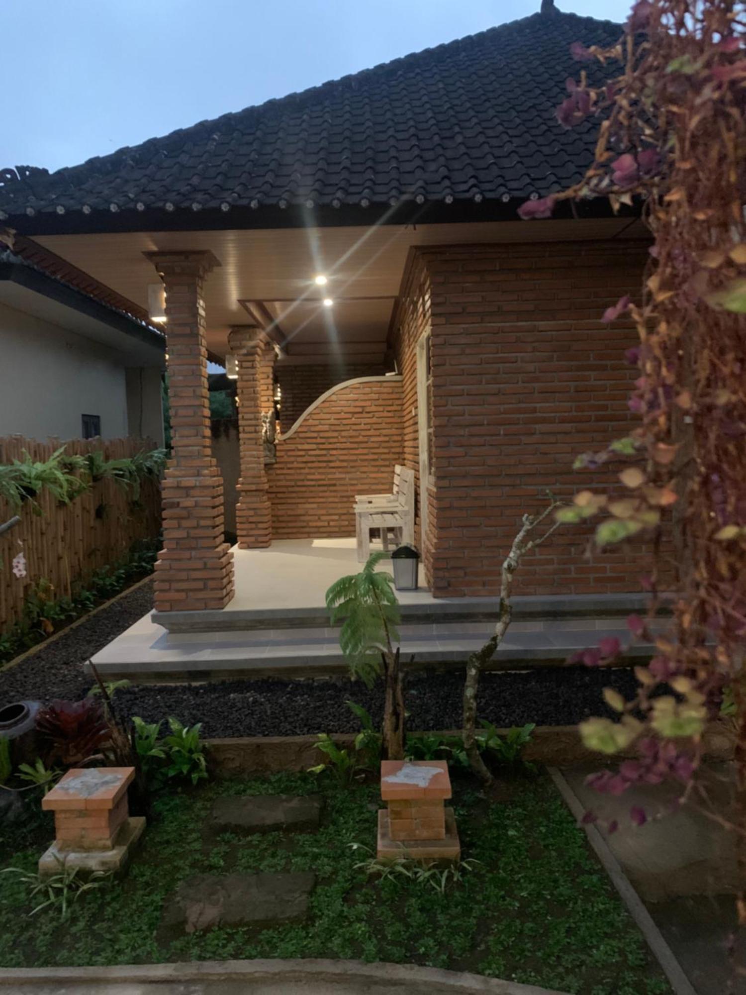 Ambara Guest House Tampaksiring Exterior photo