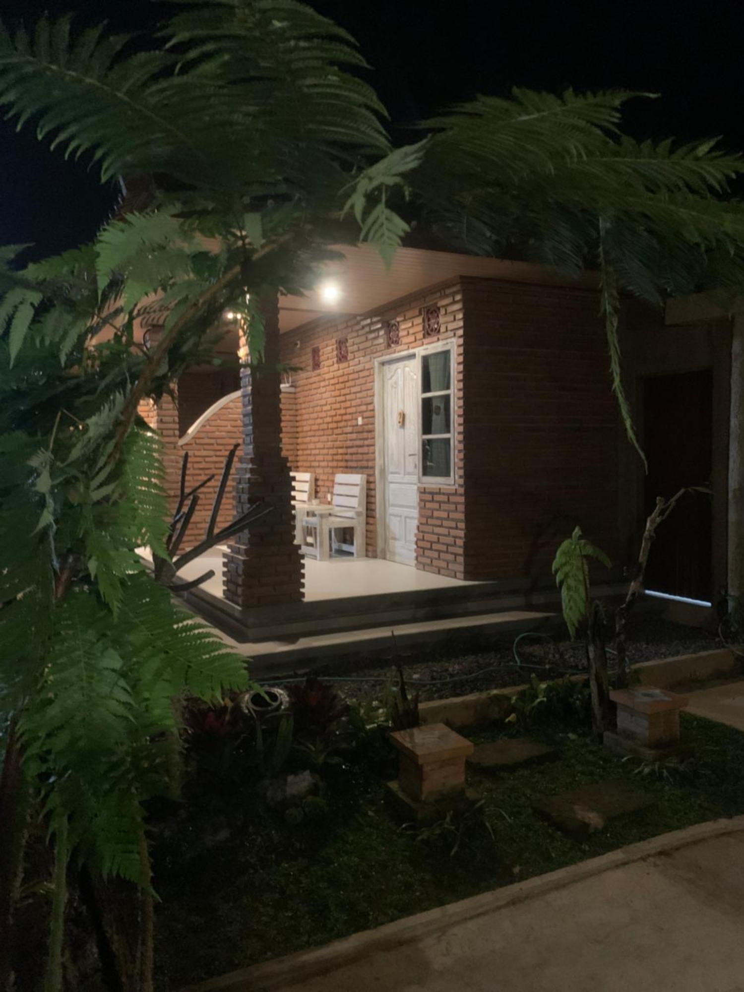 Ambara Guest House Tampaksiring Exterior photo