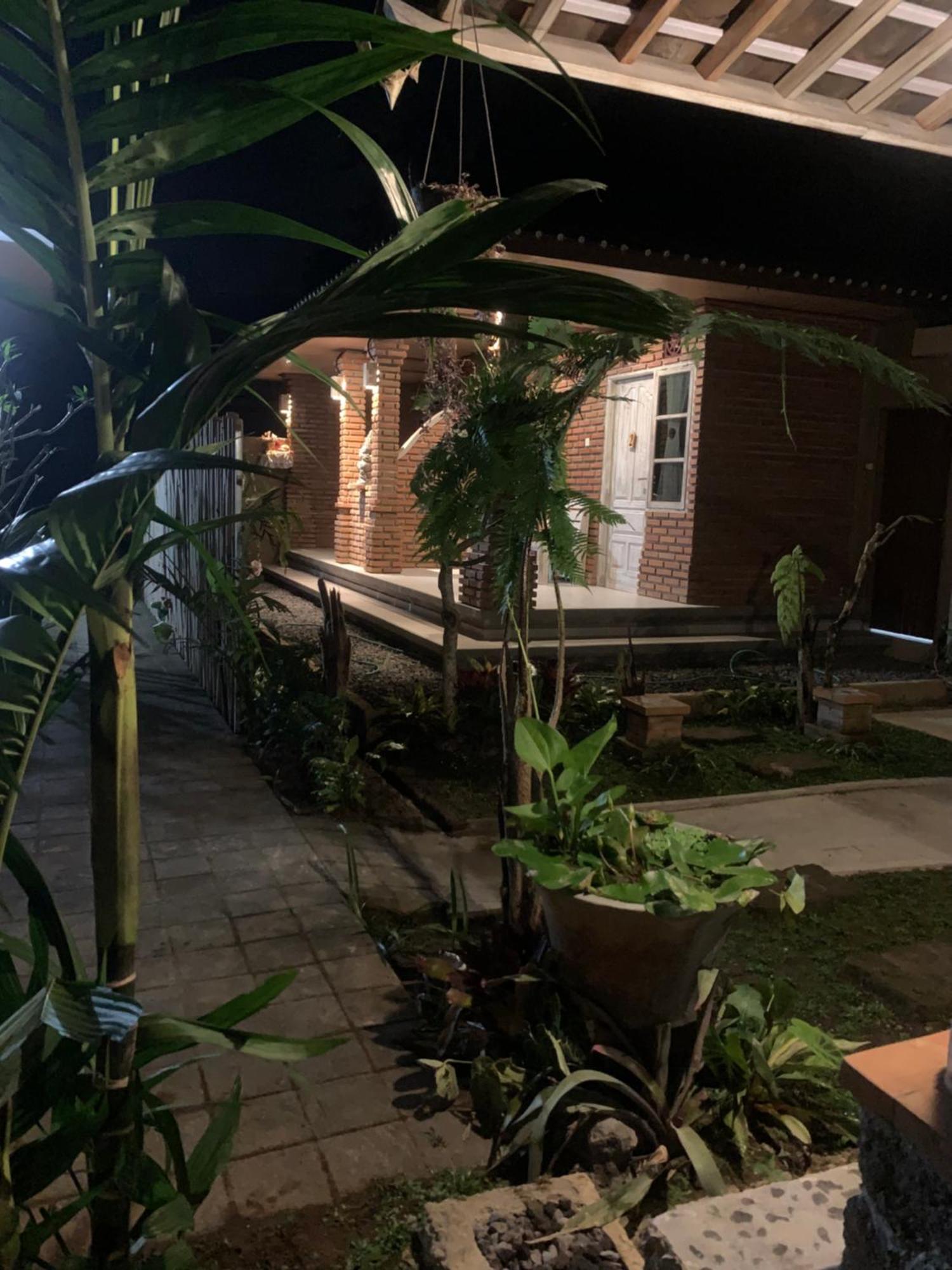 Ambara Guest House Tampaksiring Exterior photo