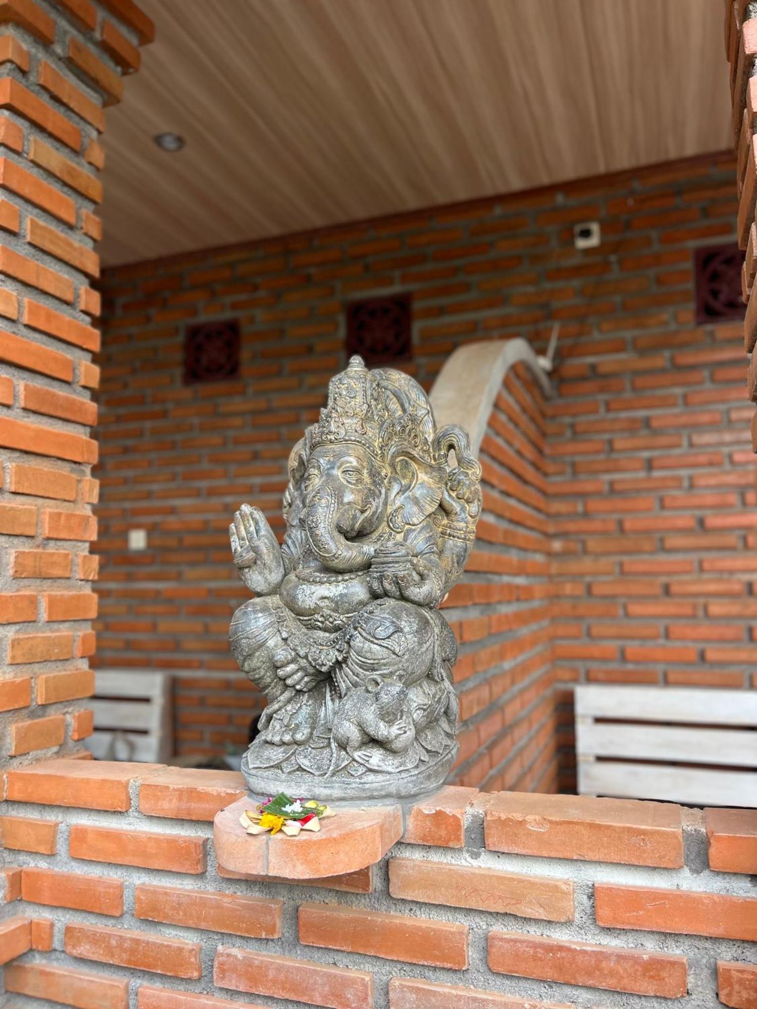 Ambara Guest House Tampaksiring Exterior photo
